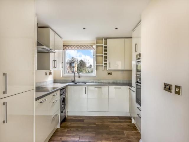 Dormans Close, Northwood HA6, 2 bed flat to rent, £1,650 pcm | PrimeLocation
