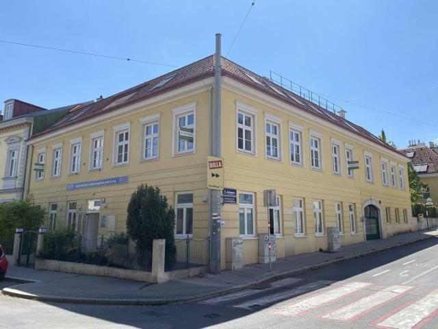 DORNBACH + am Fuße des HEUBERGS + 5 Zimmer + ZWEI Eingänge + Nächst Rupertusplatz!