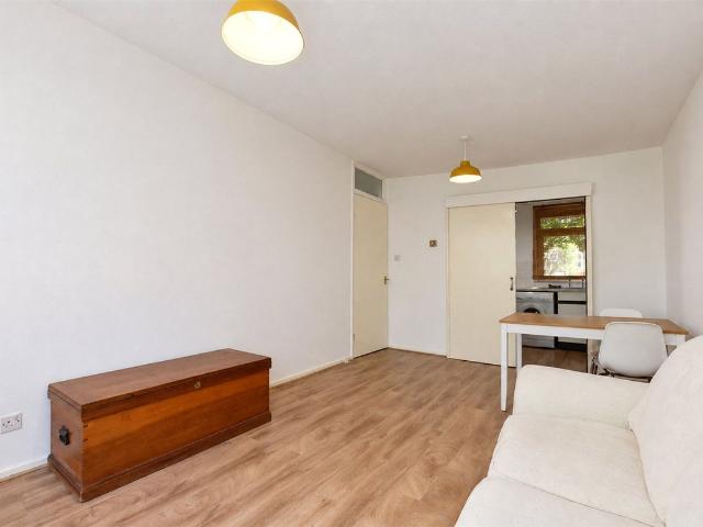 Dornberg Close, London SE3, 1 bed flat to rent, £1,500 pcm | PrimeLocation