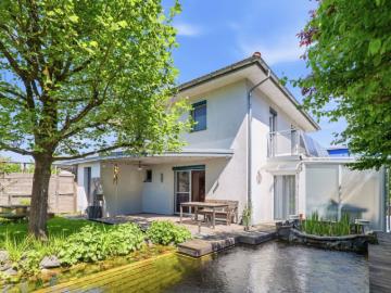 Dornbirn: Traumhaftes 4 Zi Einfamilienhaus mit Wintergarten und Schwimmteich