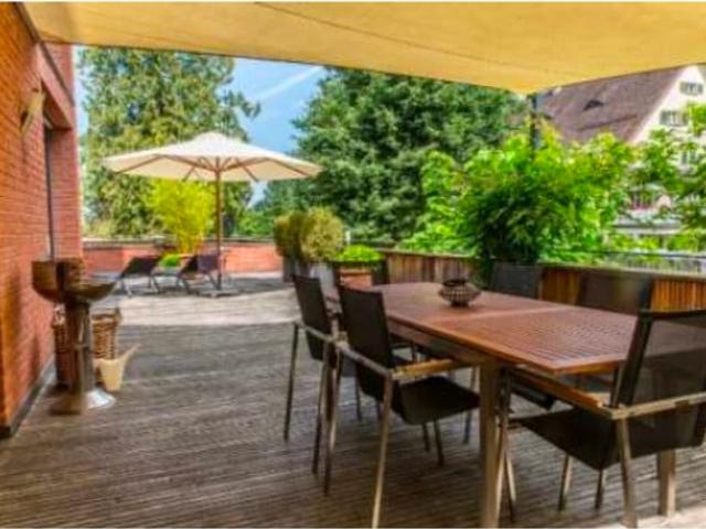 DORNBIRN OBERDORF: 93 m² plus 88 m² Terrasse mit Blick in den Villenpark!