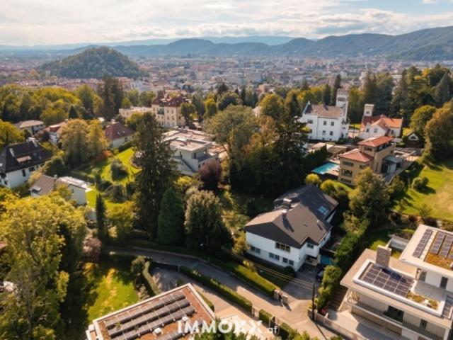 Dornröschenschlaf in Geidorf großzügiges Haus mit Hallenbad, 1.768 m² Grund, Bestlage. Bestand sanieren, neu bauen oder teilen