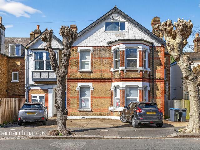 Dornton Road, South Croydon CR2, 2 bed flat to rent, £1,550 pcm | PrimeLocation