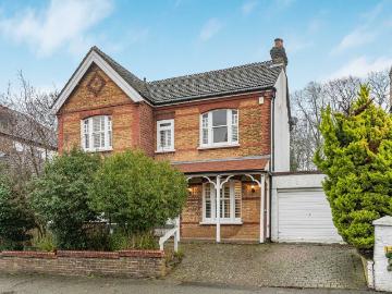Dornton Road, South Croydon CR2, 4 bed detached house to rent, £3,000 pcm | PrimeLocation
