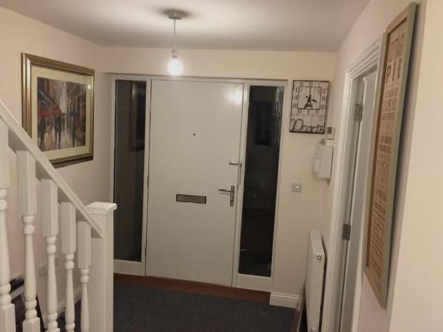 Dorrington Close, Barking, Essex, IG11 1 bed in a flat share to rent £1,400 pcm £323 pw