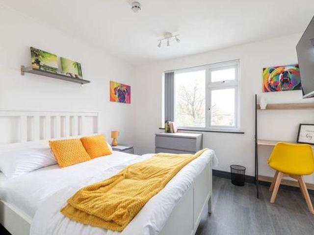 Dorset Avenue, Hayes UB4, 6 bed shared accommodation to rent, £850 pcm | PrimeLocation