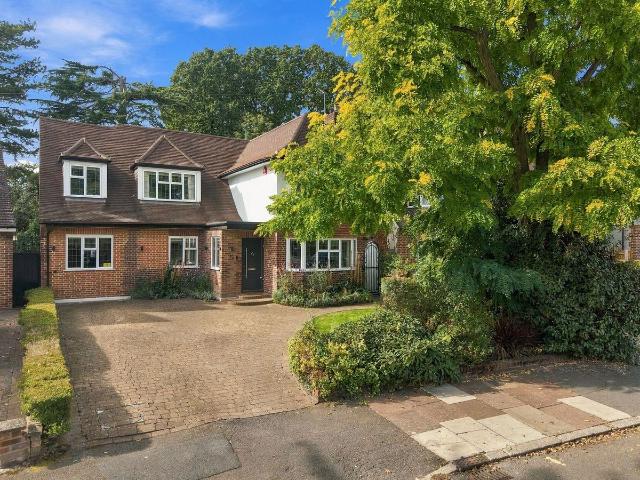 Dorset Drive, Edgware HA8, 5 bed detached house to rent, £6,000 pcm | PrimeLocation