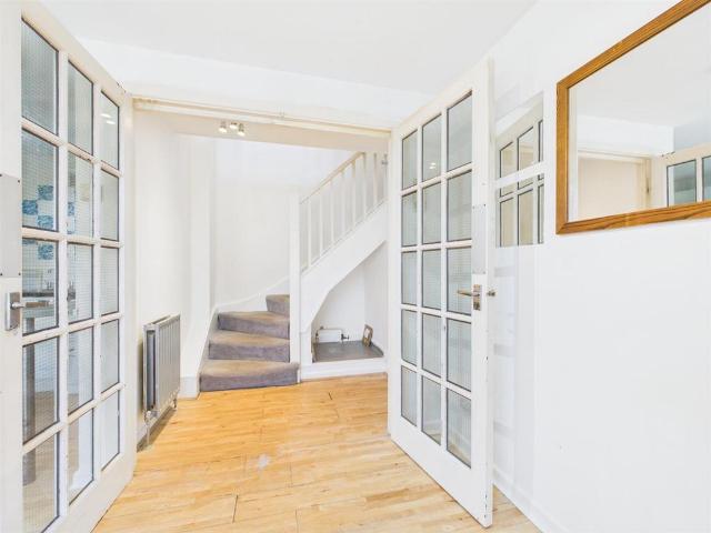 Dorset Street, Brighton 2 bed flat to rent £1,425 pcm £329 pw
