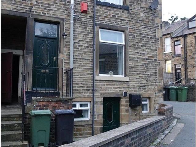 Dorset Street, Huddersfield HD1, 2 bed end terrace house to rent, £640 pcm | PrimeLocation