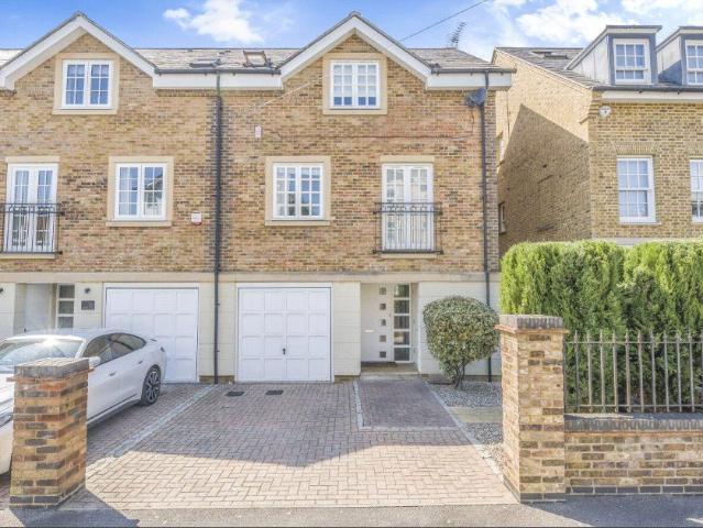 Dorset Road, Windsor SL4, 4 bed property to rent, £3,300 pcm | PrimeLocation