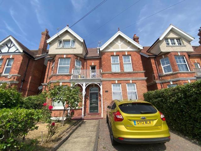 Dorset Road, Bexhill TN40, 3 bed flat to rent, £1,200 pcm | PrimeLocation