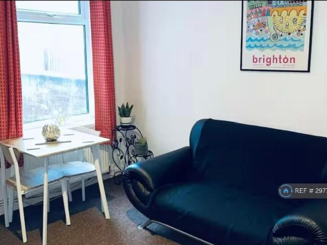 Dorset Road, Coventry, CV1 3 bed terraced house to rent £1,159 pcm £267 pw