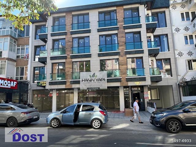 DOSTTAN SIFIR BİNADA KATTA 2+1 KOMBİLİ ASANSÖRLÜ KAPALI OTOPARKLI İLK OTURANI SİZ OLUN.
