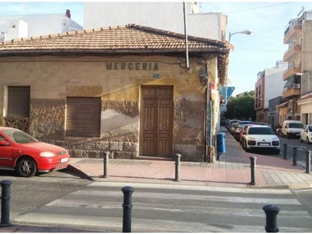 DOS CASAS CON TERRENO EN EL CORAZÓN DE LA FLORIDA !