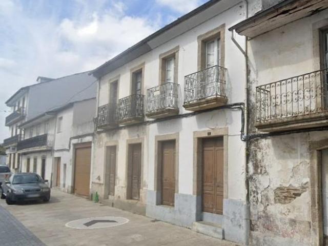 Dos casas adosadas