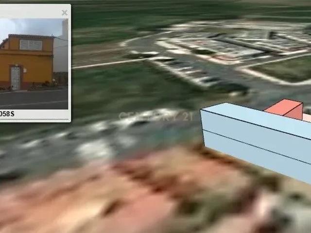 DOS CASAS EN UNA, CON DIFERENTES ENTRADAS