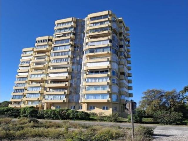 Dos apartamentos en 1ª línea de playa en El Saler