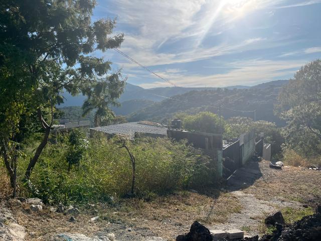 Dos terrenos en venta $220,000 y $165,000