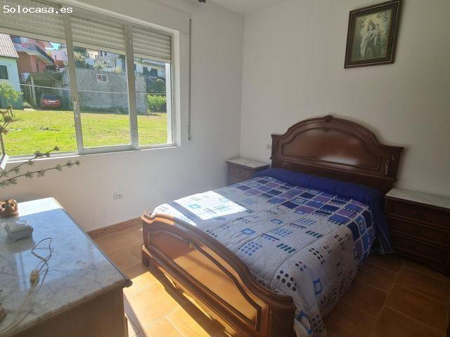 Dos viviendas, una finca urbana junto al mar
