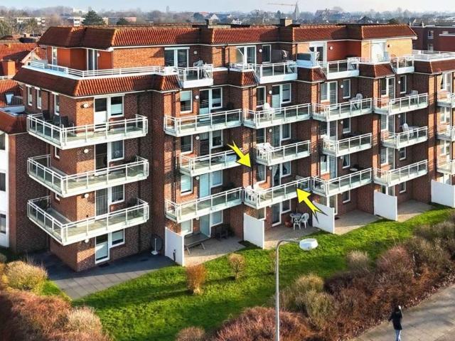 Döse: Strandnahe FeWo mit West Balkon im Haus mit Schwimmbad und Sauna