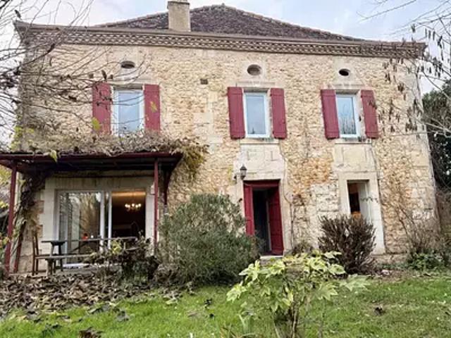 Douville 24140 Achat / Vente maison 5 pièces t5 parking