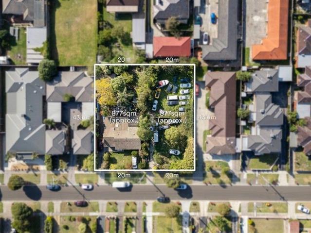 Double Allotment with 8 Townhouses Approved