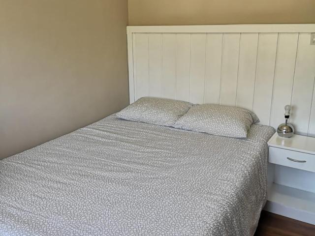Double bedroom in 4 bedroom apartment