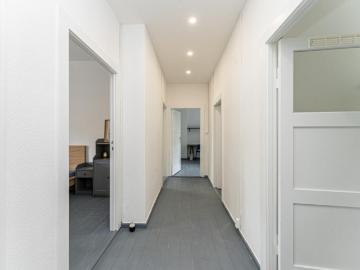 Double bedroom in 4 bedroom apartment