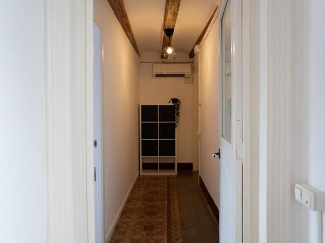 Double bedroom in 5 bedroom apartment