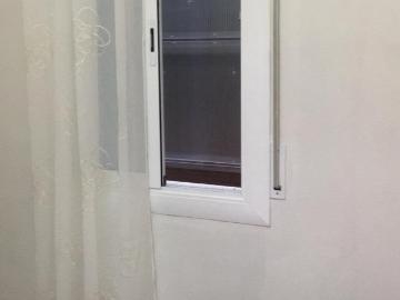 Double bedroom in a 3 bedroom apartment near El Carmel metro station