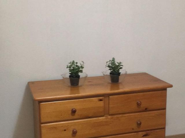 Double bedroom in a 3 bedroom apartment near El Carmel metro station