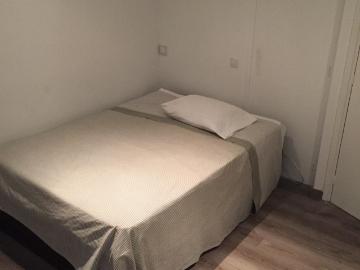 Double bedroom in a 3 bedroom apartment near Sagrada Familia