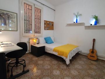 Double bedroom near Drassanes metro station