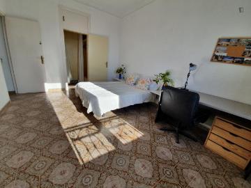Double bedroom near Drassanes metro station
