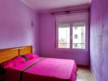 Double bedroom near to metro Fabra I Puij 10 from center city