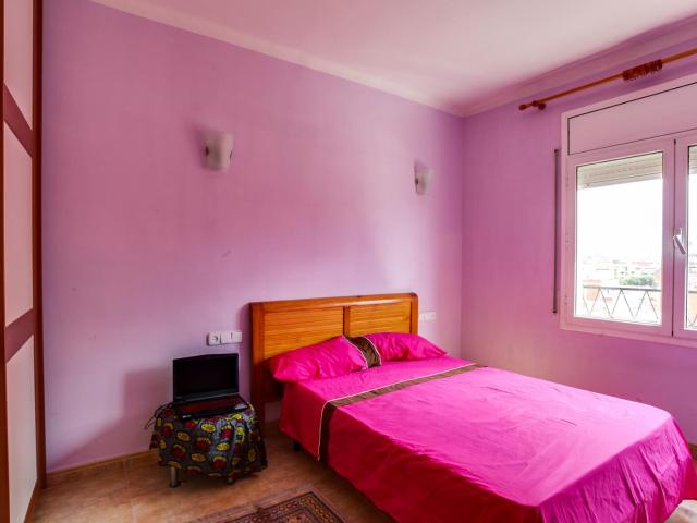 Double bedroom near to metro Fabra I Puij 10 from center city