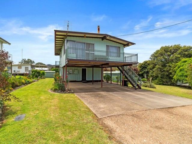 Double Block With Top Level Lake Views