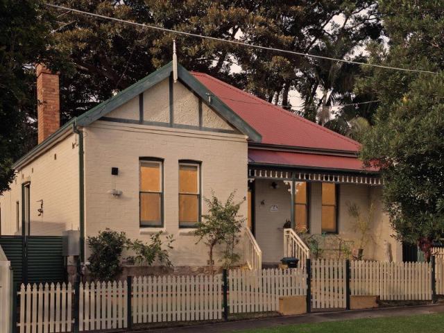 Double Brick Charming Home with Spacious Alfresco and Lush Garden Retreat