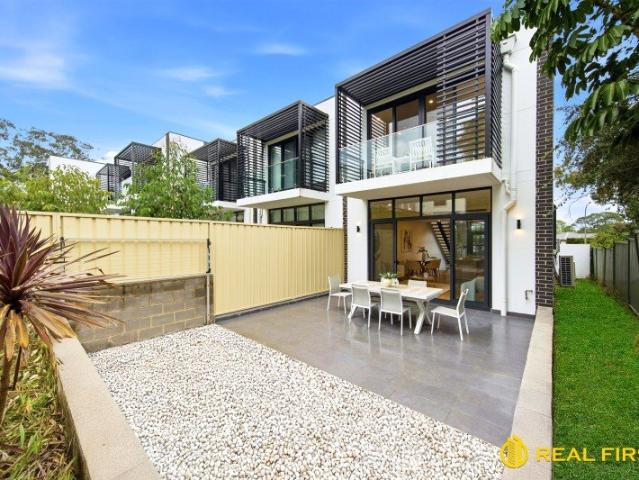 Double Brick Brand New Luxurious Townhouse, Substantial, Stunning and Exclusive