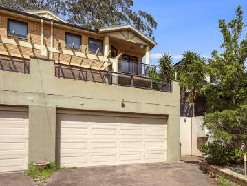 Double Brick Duplex in Peaceful Georges Hall Location