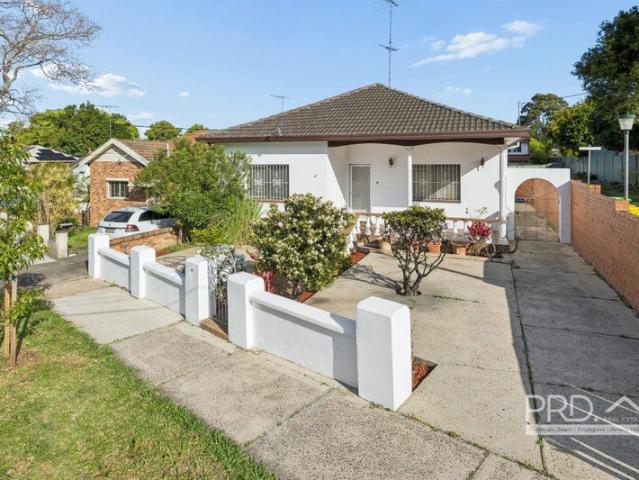 DOUBLE BRICK FAMILY HOME IN A PRIME INNER WEST LOCATION