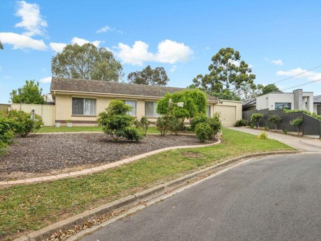 Double Brick Home with Expansive Outdoor Living, Workshop & Park Access