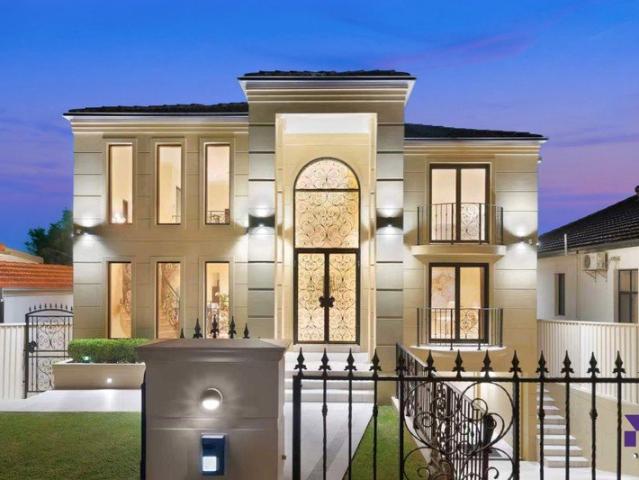 Double brick residence sets a new benchmark in architectural design and luxury living