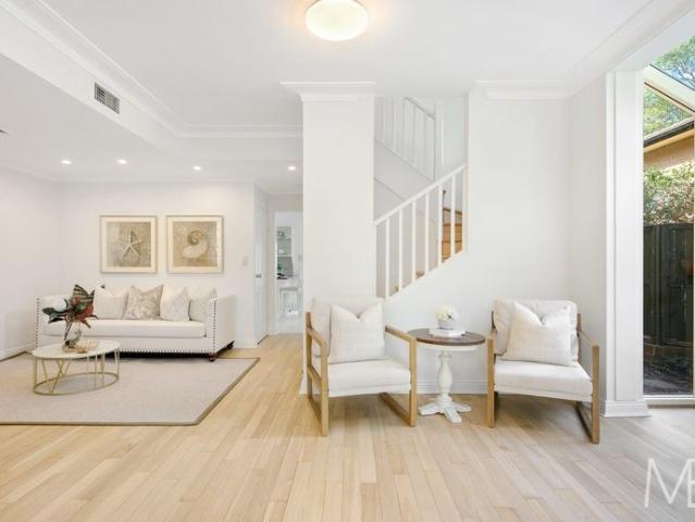 Double Brick Townhouse With Resort Style Living