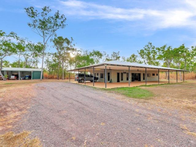Double Delight Your 20 Acre Paradise Awaits!