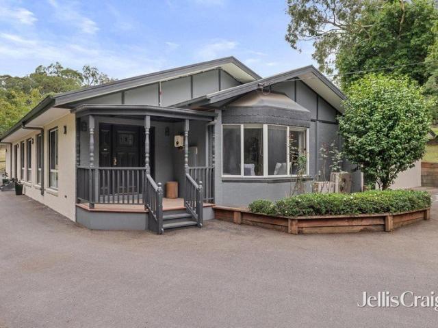 Double Dwelling Versatility on 5 acres approx