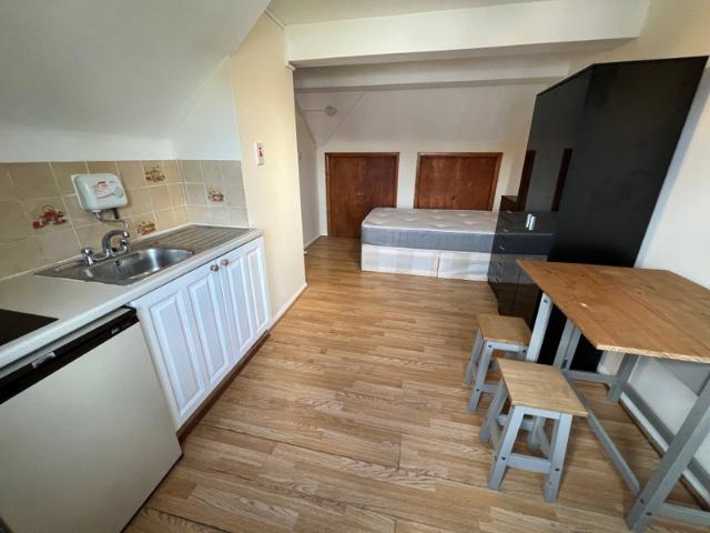 Double Self Contained Studio Loft Quiet House
