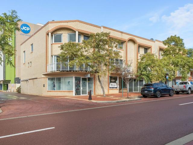 Double Storey apartment for lease