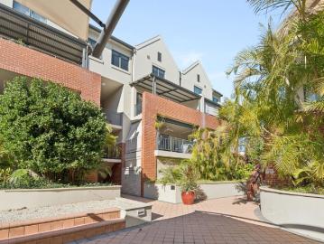 Double Storey Apartment in the Heart of Subiaco