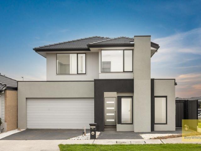 Double storey family home awaits for you!